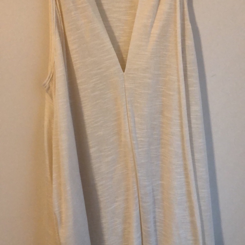 Umgee Cream Asymmetrical Sleeveless Tank Top